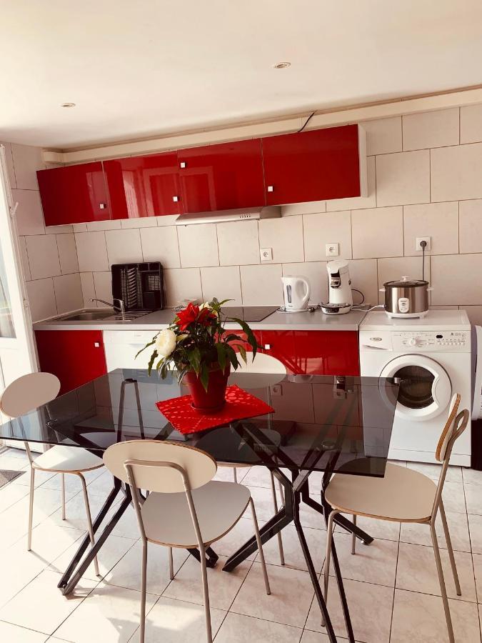Belle Maison Avec Jardin Rdc T3 De 70M2 Vacances Ou Cure Thermale Rochefort Eksteriør bilde