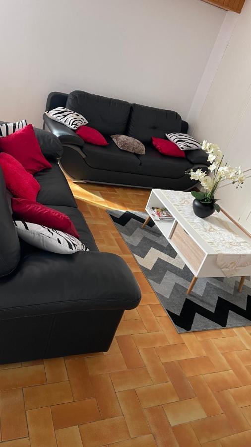 Belle Maison Avec Jardin Rdc T3 De 70M2 Vacances Ou Cure Thermale Rochefort Eksteriør bilde