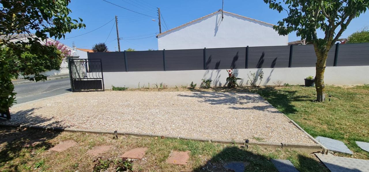 Belle Maison Avec Jardin Rdc T3 De 70M2 Vacances Ou Cure Thermale Rochefort Eksteriør bilde