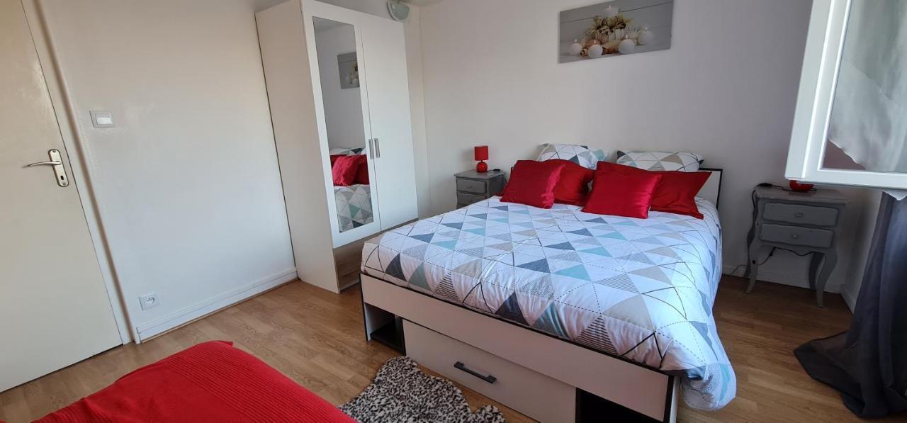 Belle Maison Avec Jardin Rdc T3 De 70M2 Vacances Ou Cure Thermale Rochefort Eksteriør bilde
