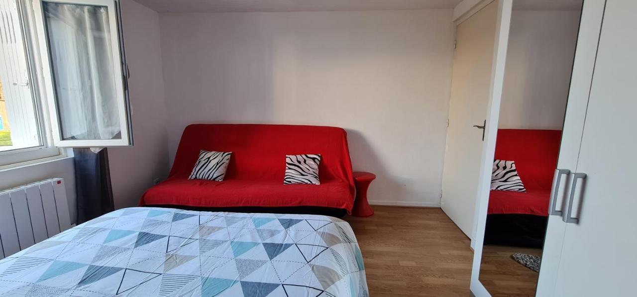 Belle Maison Avec Jardin Rdc T3 De 70M2 Vacances Ou Cure Thermale Rochefort Eksteriør bilde